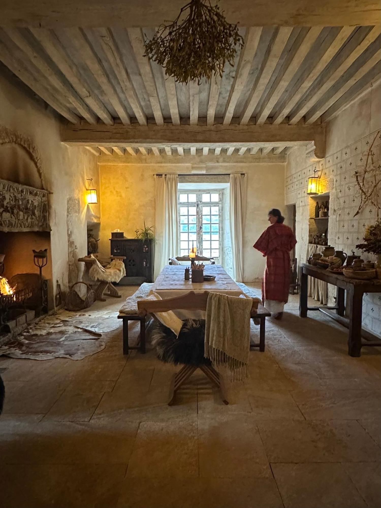 Chateau De Champrenault, Voyagez Dans Le Temps Exteriér fotografie